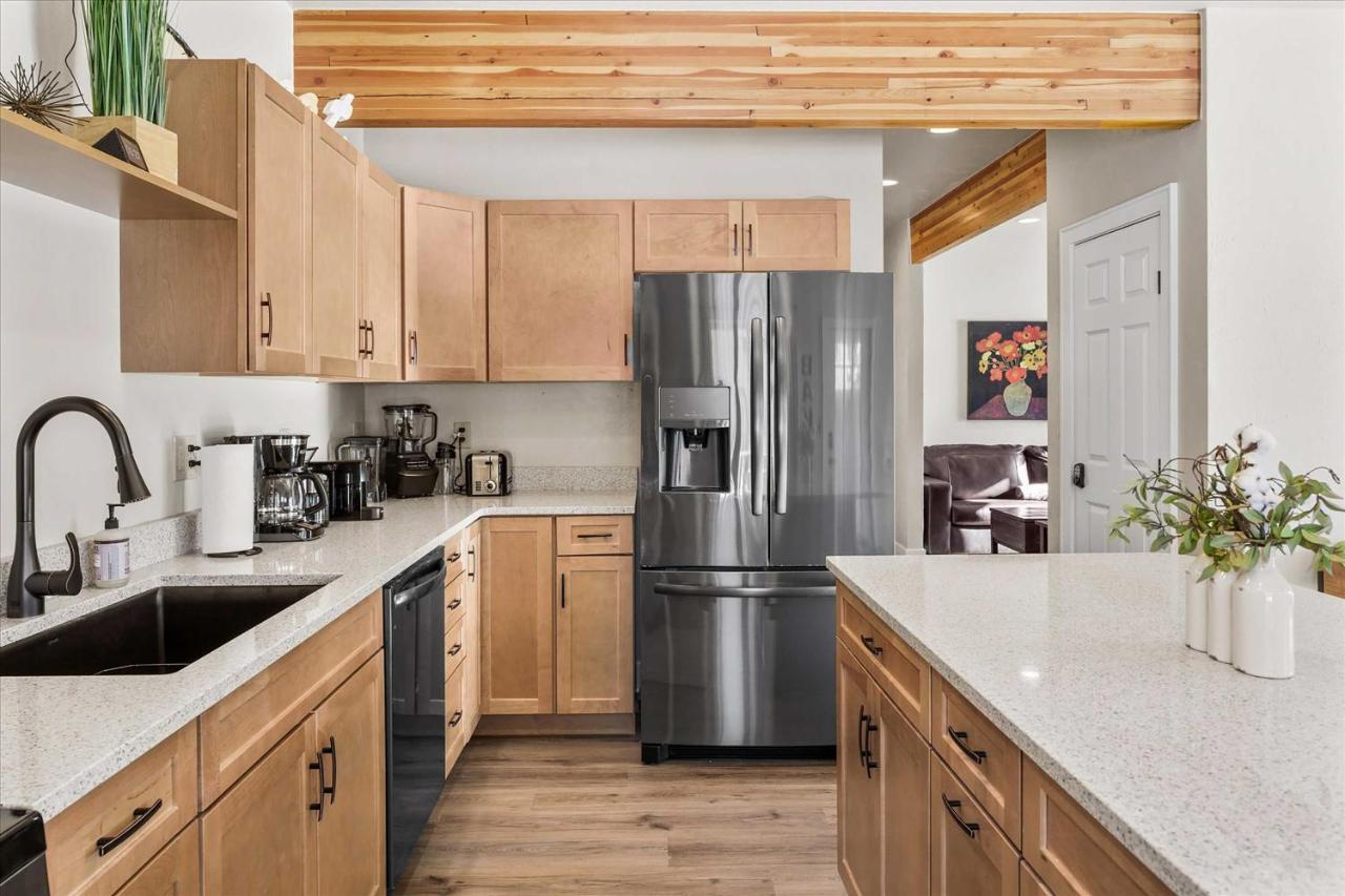 Modern Red Lodge Cabin - Walk To Broadway Ave Extérieur photo